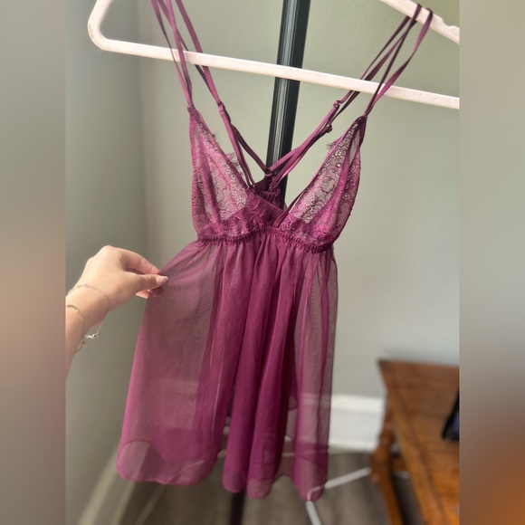Victoria’s Secret Burgundy Babydoll with matching panties - Picture 5 of 6